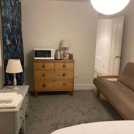 Beautiful 1-Bed Studio In Londyn Zewnętrze zdjęcie