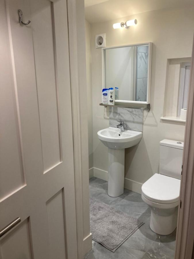 Beautiful 1-Bed Studio In Londyn Zewnętrze zdjęcie