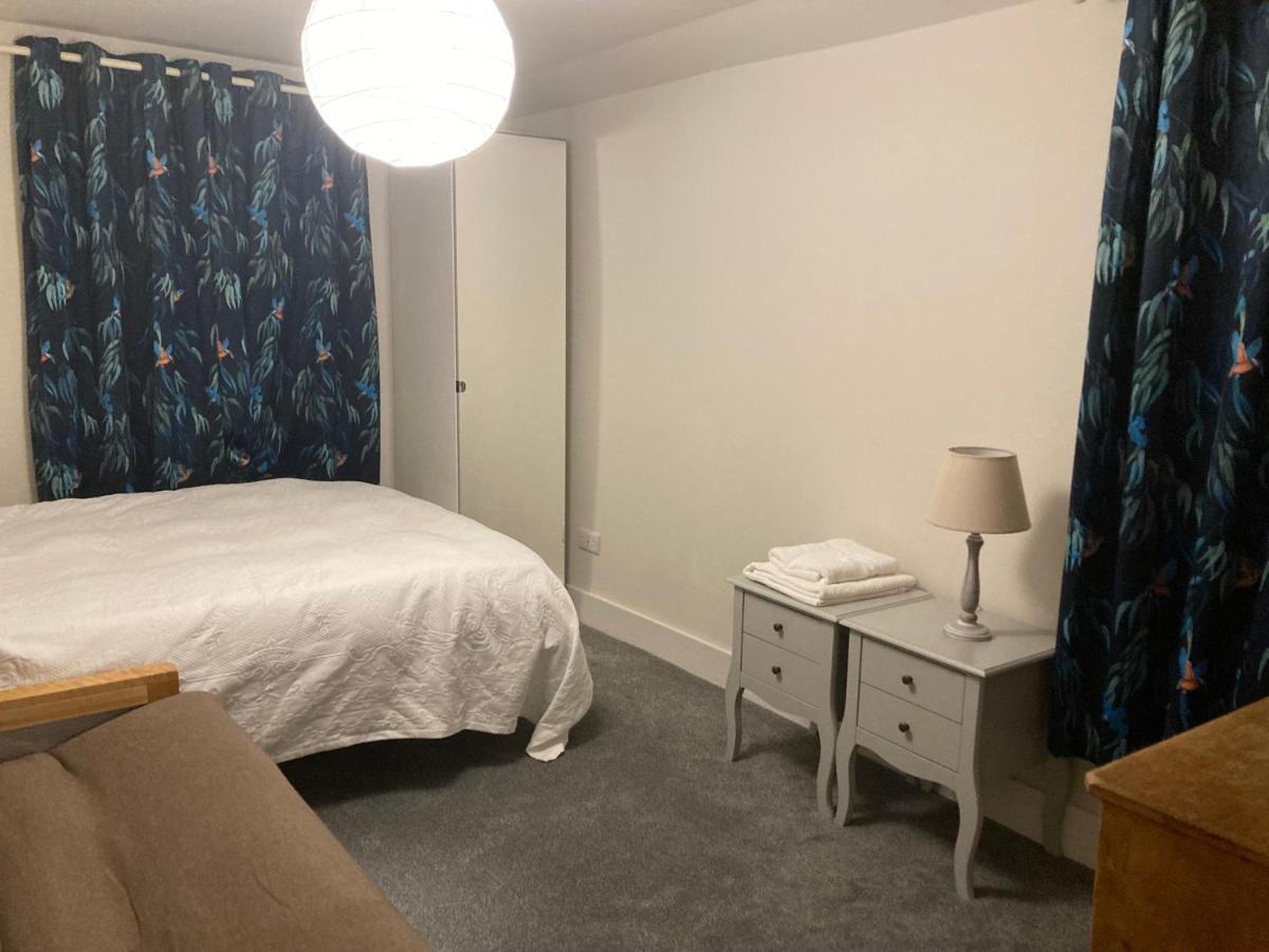Beautiful 1-Bed Studio In Londyn Zewnętrze zdjęcie